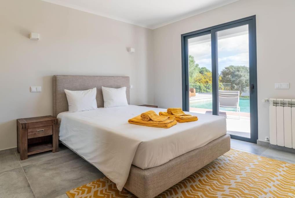 Luxurious 4bedroom Retreat Villa