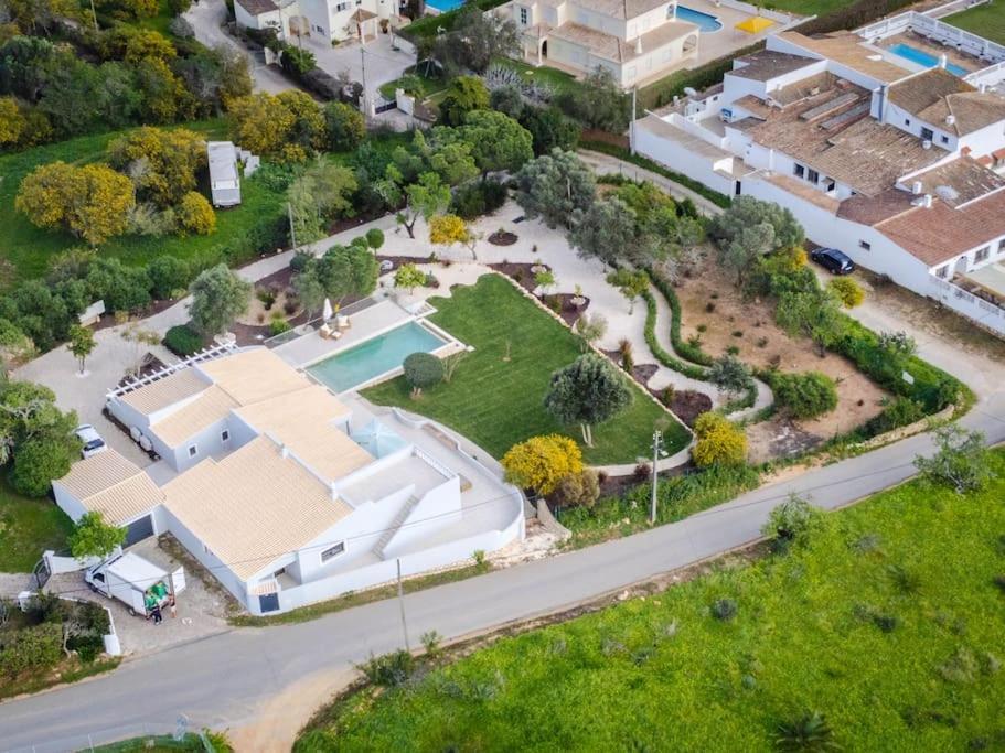 Luxurious 4bedroom Retreat *